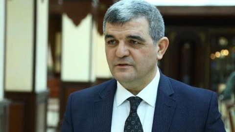 Qızlar hələ də ixtisas seçimini özləri edə bilmir - Fazil Mustafa