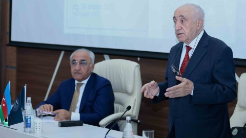 UNEC-də Şahlar Əsgərovun kitabının təqdimatı oldu - FOTO
