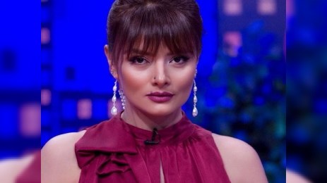 “Şou-biznesdə estetik etdirməyən yeganə insan özüməm”