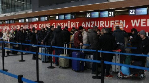 Kosovalılar da Şengen zonasına vizasız gedir