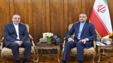 Abdullahian Naxçıvana təyin edilən konsulla görüşdü