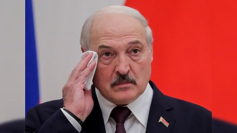 Lukaşenko özü və ailəsi üçün Konstitusiyaya dəyişikliklər etdi