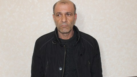 Narkokuryerdən "Kalaşnikov" götürüldü - FOTO