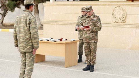 Müddətli hərbi qulluqçular tərxis edildi - FOTO