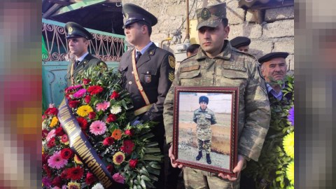 Şəhid Səxavət torpağa tapşırıldı - FOTOLAR