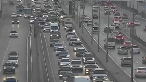 Bakının iki əsas yolunda sıxlıq var 