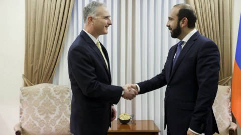 Mirzoyan Blinkenin müşaviri ilə danışıqlar apardı 