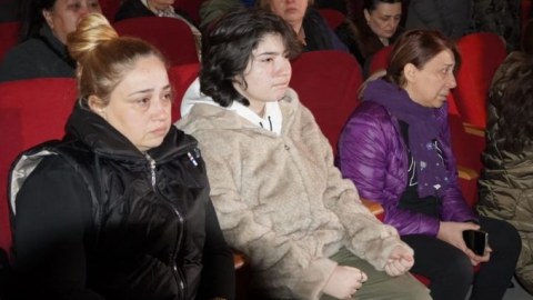 Aygün Bəylərin qızı üçün pul yığmaq istədilər: 
