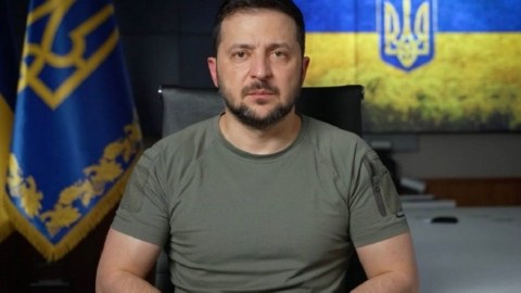 Zelenski Davosa gedir