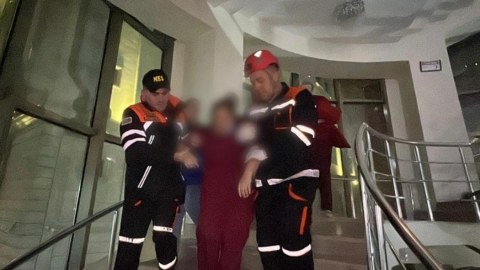 Yanğından yarım saat əvvəl doğulan üçəmlərin atası: "Çölə çıxmaq çox çətin idi"