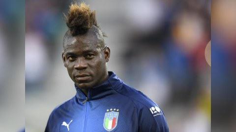 Balotelli Azərbaycandan təklif ALIB