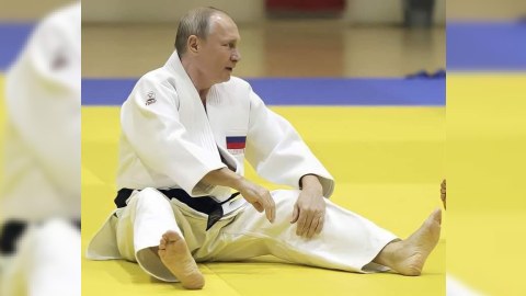 Putin hər gün neçə saat idman etdiyini AÇIQLADI