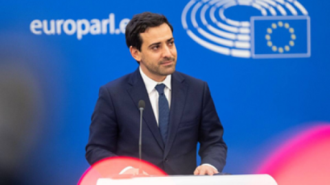 Fransada yeni XİN başçısı təyin edildi 