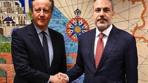 Hakan Fidan britaniyalı həmkarı ilə danışıqlar apardı