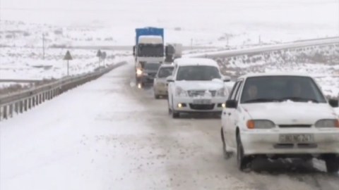 Yol polisi qəzalarla bağlı məlumat yaydı - VİDEO