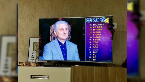 25 min manat qazanan Namiq həkim: "Ancaq xanımım bilirdi...” - VİDEO