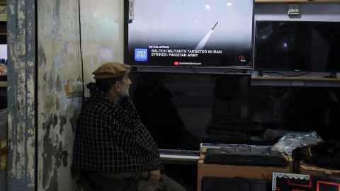 İran Pakistana niyə hücum edib? - "Daxili təzyiqlər var"