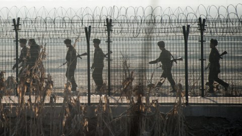 Ötən il 196 nəfər Şimali Koreyadan qaçıb