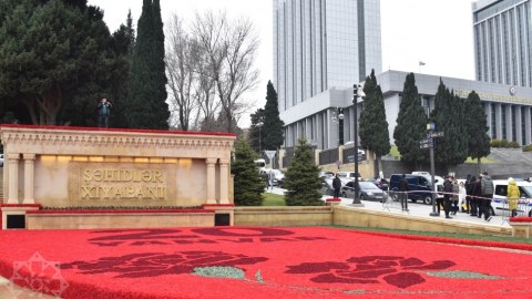 Dünya ölkələrində 20 Yanvar şəhidləri yad edilir - FOTOLAR