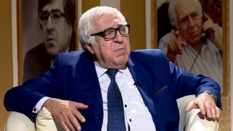 Makronlar gəlib gedirlər, Paris əbədidir - Xalq yazıçısı