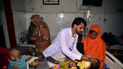 Pakistanda son 10 gündə 42 uşaq pnevmoniyadan ÖLÜB