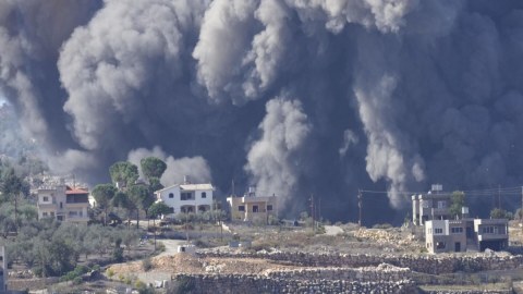 İsrail "Hizbullah"ın mövqelərinə zərbələr endirdi