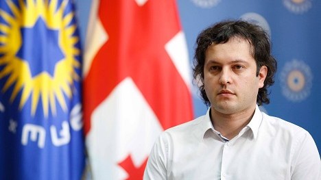 Aİ-yə namizəd ölkənin hakim partiyası Çini nümunə sayır