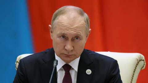 Putin üçün 315 min imza toplanıb