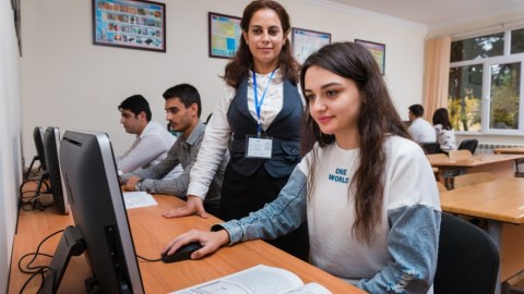 Peşə təhsilində qadınlar: əsasən hansı ixtisasları seçirlər?