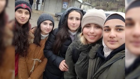 Oxumaq üçün hər gün 4-5 km piyada yol gedirlər