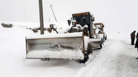 Cəlilabad-Yardımlı yolu qardan təmizlənir - FOTO