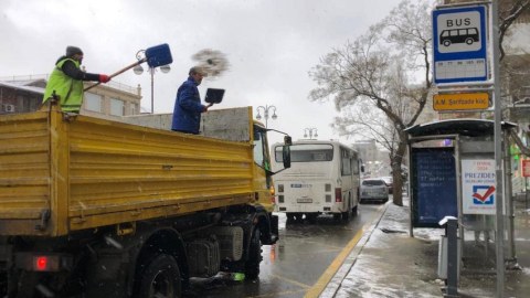 Bakıda kommunal idarələr gücləndirilmiş rejimə keçdi