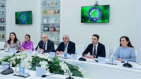 Özbəkistanın nümayəndə heyəti UNEC-də olub - FOTO