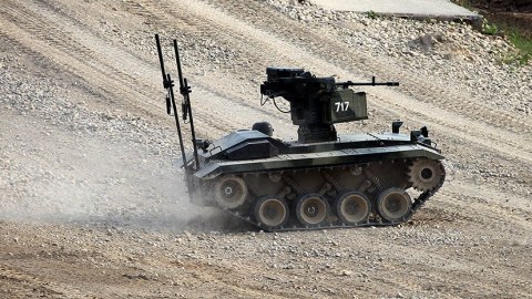 BƏƏ döyüş robotları ALACAQ