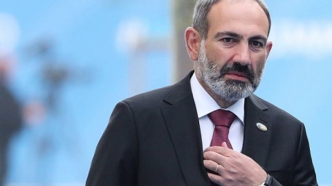 Paşinyan Gürcüstana gedir