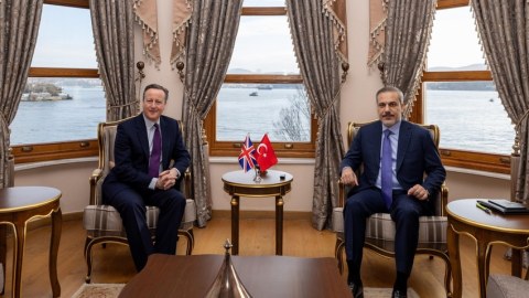 Fidan Kameronla görüşdü