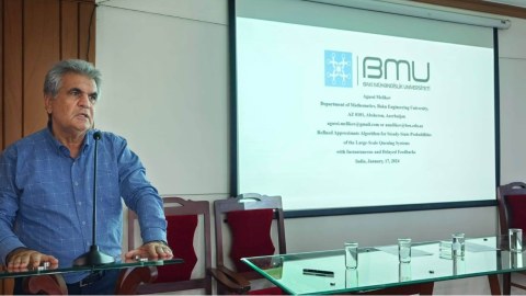 BMU-nun prorektoru Hindistanda beynəlxalq konfransda çıxış etdi
