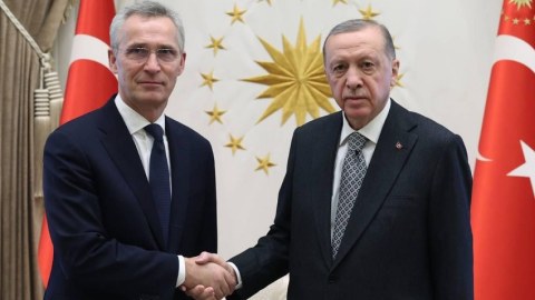 Ərdoğan Stoltenberqlə nələri müzakirə etdi...