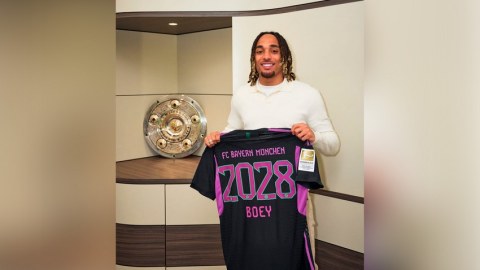 "Bavariya" "Qalatasaray"ın futbolçusunu transfer etdi