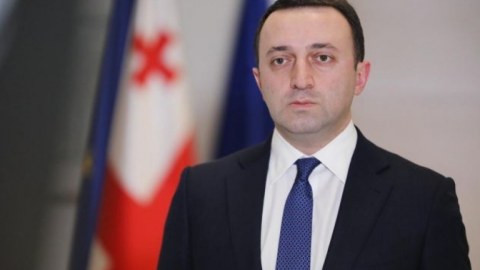 Qaribaşvili baş nazir postundan İSTEFA VERDİ