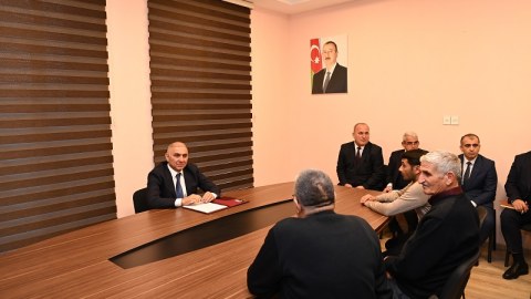 Vüqar Əhmədov Saatlıda vətəndaşları qəbul etdi - FOTO