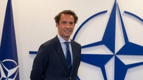 NATO Bakı və İrəvan arasında normallaşmanı DƏSTƏKLƏYİR