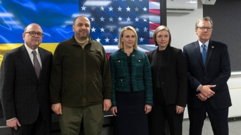 Ukrayna və ABŞ arasında memorandum imzalandı