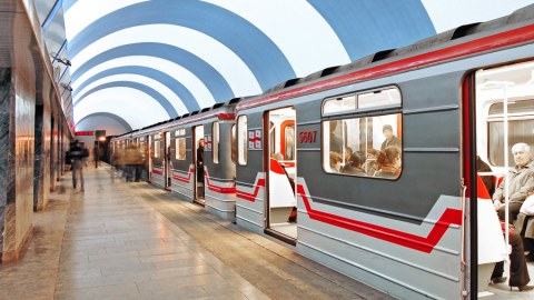 2 metrostansiyanın təmiri yayda yekunlaşacaq - Mer