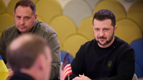 Budanov və Sırski Zelenskini qərarından daşındırıb?