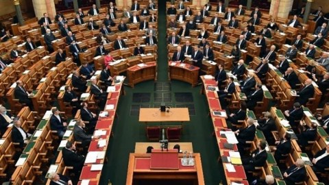 Macarıstan İsveçin NATO-ya üzvlüyünü müzakirə edəcək