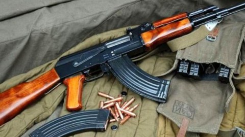 Avtomat satmaq istəyən şəxsdən narkotik aşkarlandı