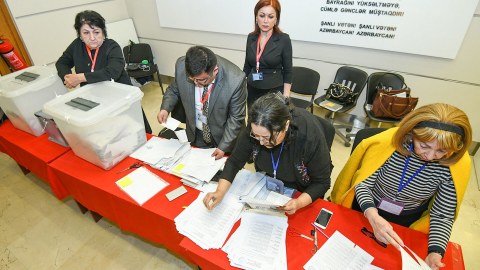 Bu seçki məntəqələrində veb-kameralar quraşdırılıb