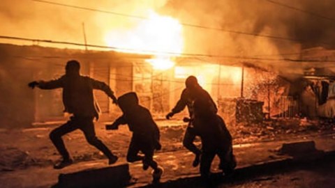 Qazla dolu yük maşını partladı - 3 ölü, 200-dən çox yaralı
