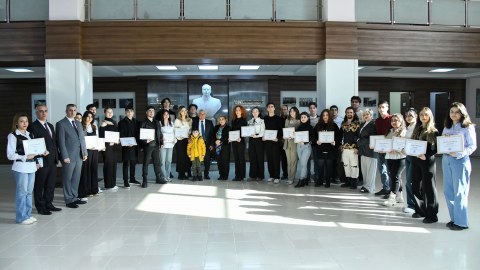 BMU-da fərqlənən tələbələr mükafatlandırıldı - FOTO
